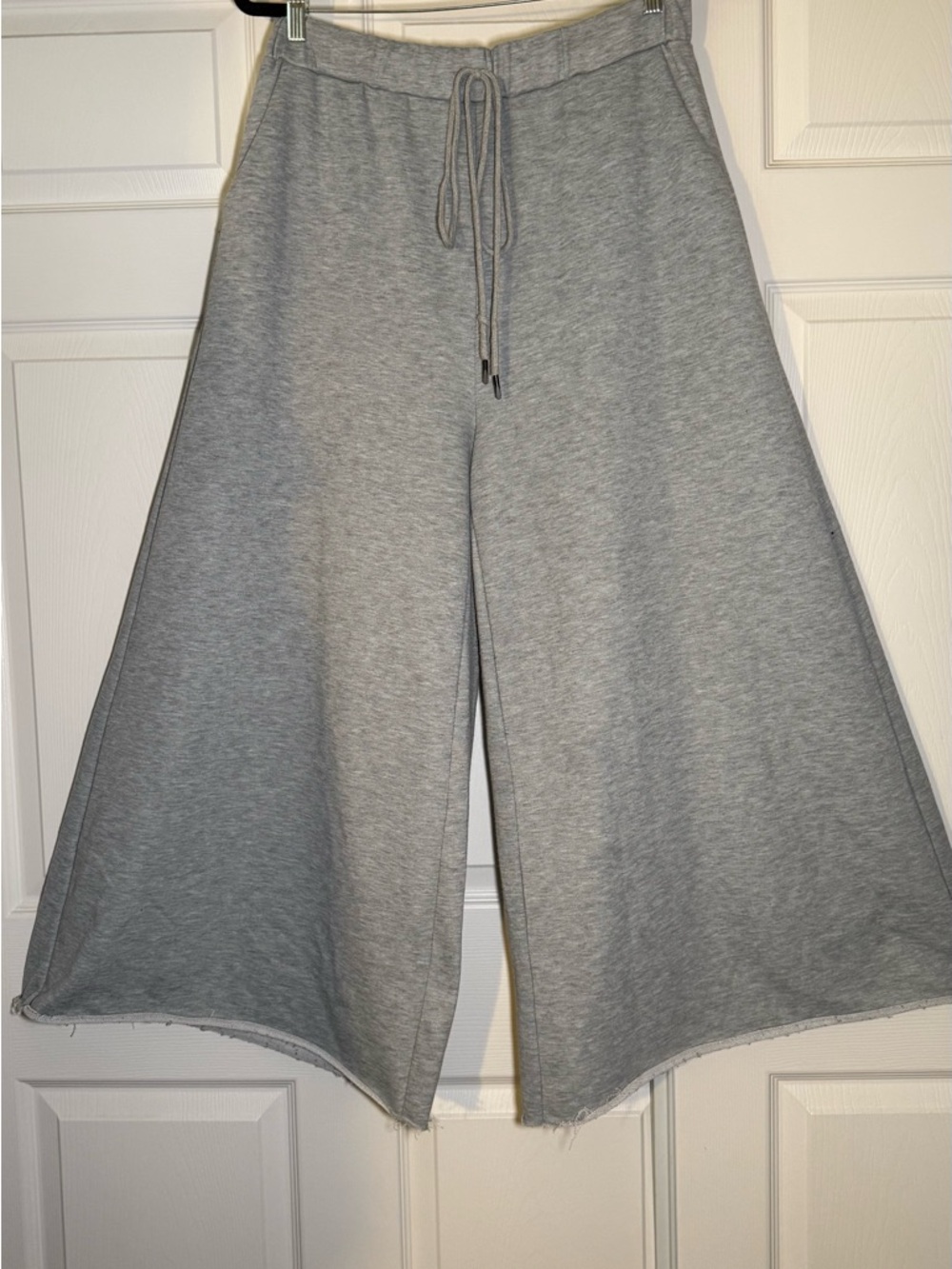 Women’s Plus-size  Wide-Leg Gray Sweatpants with Drawstring Waist